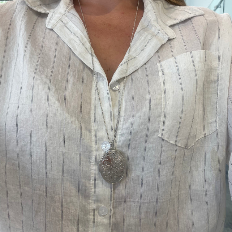 Oversized Embossed Oval Locket