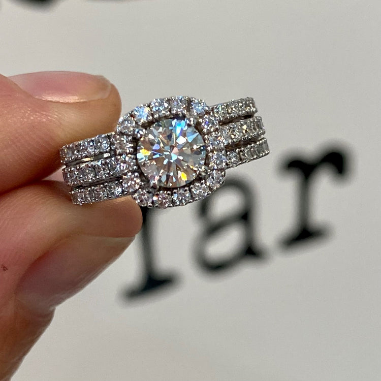 2.11TCW Diamond Halo Ring