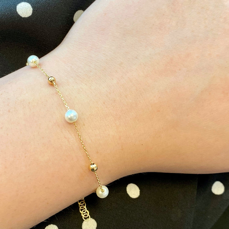 Pearl & Gold Bracelet
