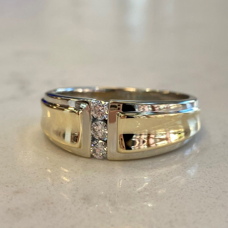 Two Tone Vertical Diamond Band