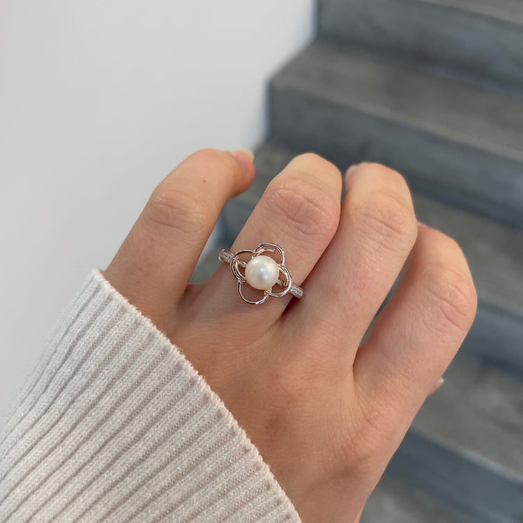 Rose Gold Swirls & Pearl Ring