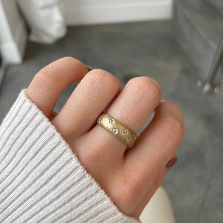 Hammered Satin Scattered Diamond Band