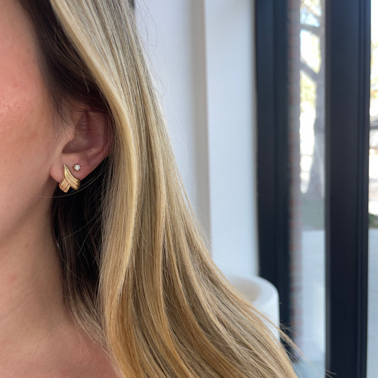 Hollow Back Swoop Earrings