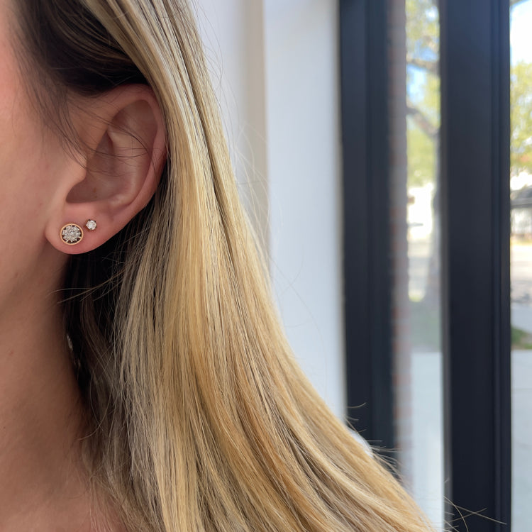 Gold Circle Diamond Cluster Studs