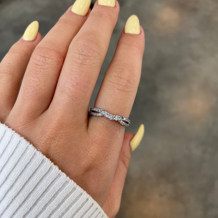 Layered Curved Diamond Band