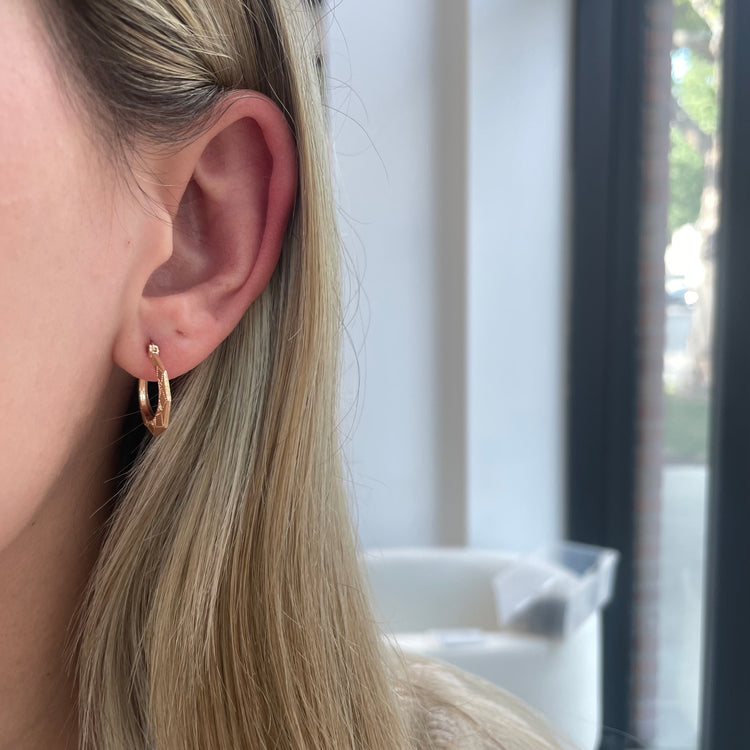 Geometric Hoops