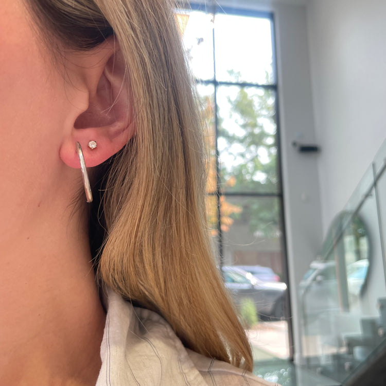 1 Inch Diamond Cut Dainty Hoops