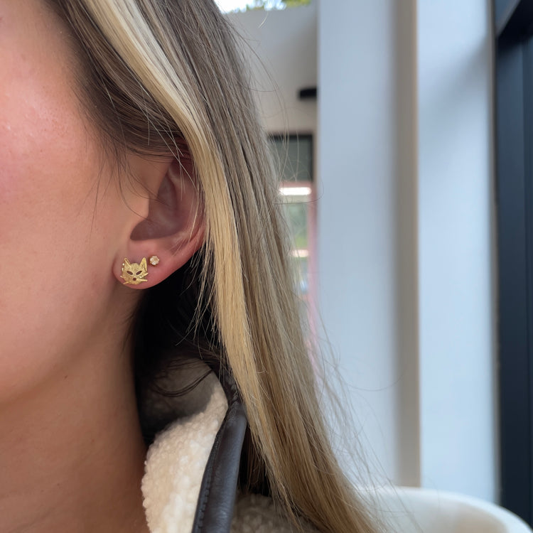 Diamond Cut Cat Studs