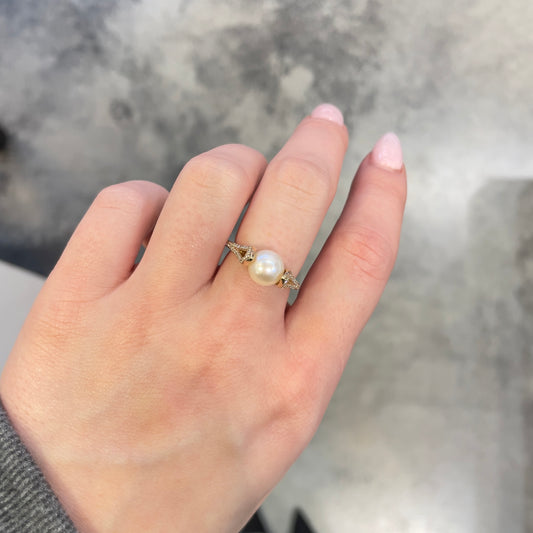 Pearl & Diamond Ring
