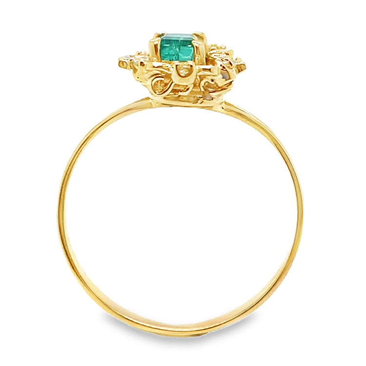 Emerald & Diamond Filigree Ring
