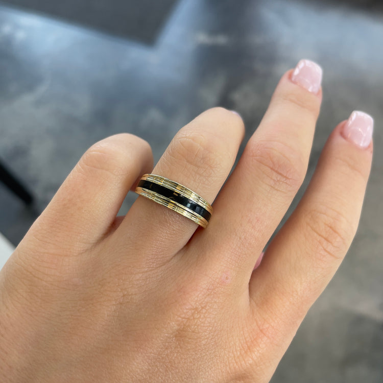 Tapered Onyx Ring