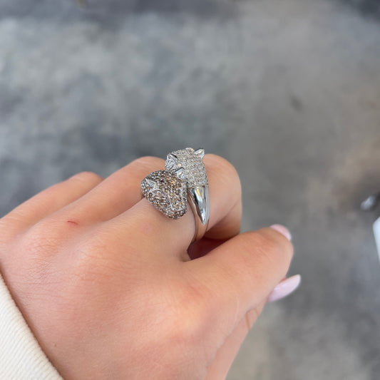 Double Panther Head Diamond Ring