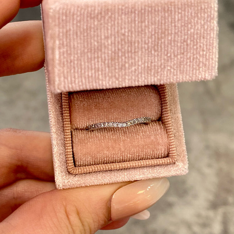 .25TCW Curved Diamond Band