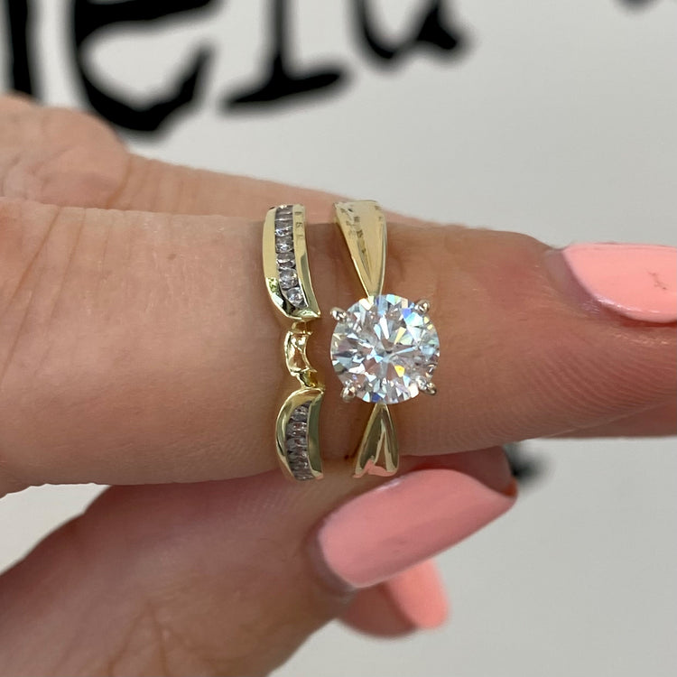 Classic Diamond Wedding Set