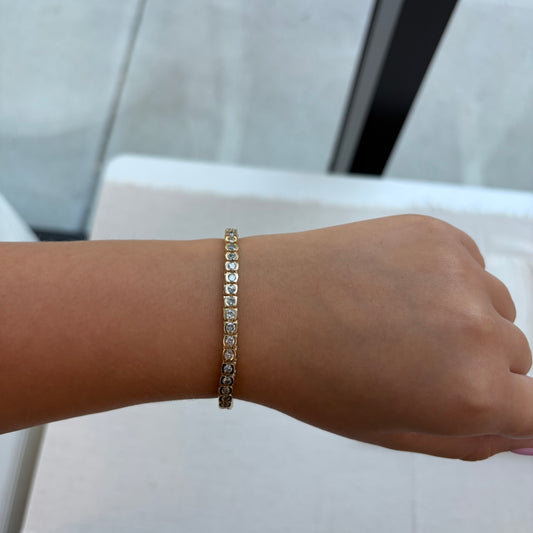 Half Bezel Diamond Tennis Bracelet