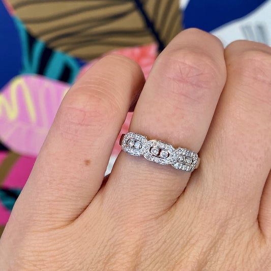 Scalloped Diamond Ring