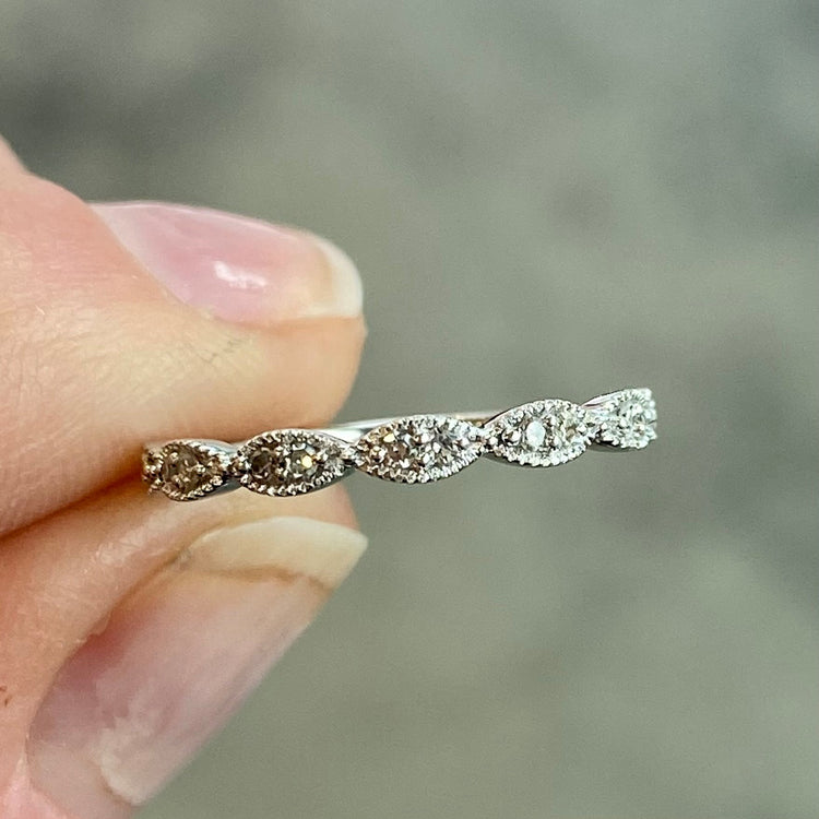 Scalloped Diamond Band