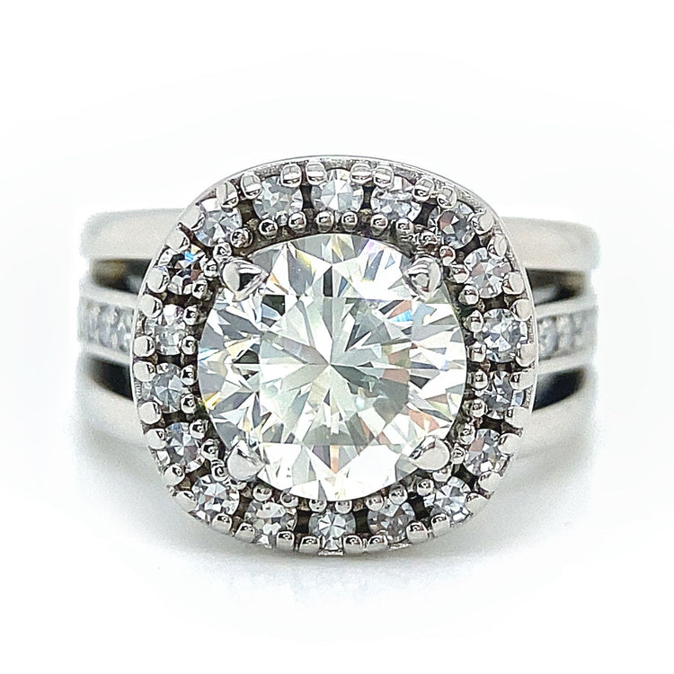 3.37TCW Diamond Halo Ring