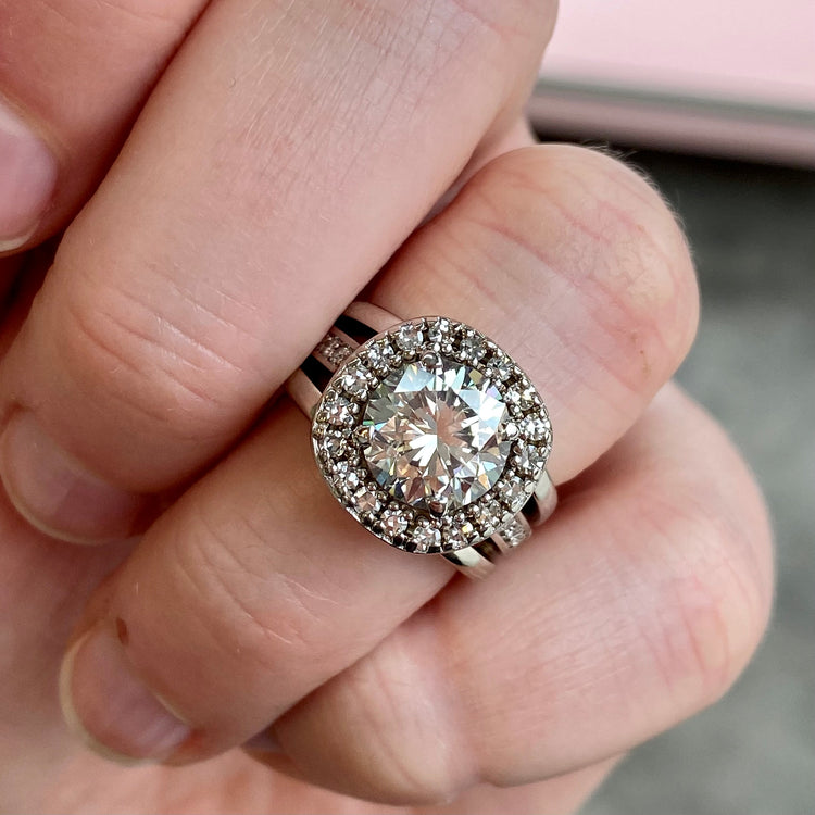 3.37TCW Diamond Halo Ring