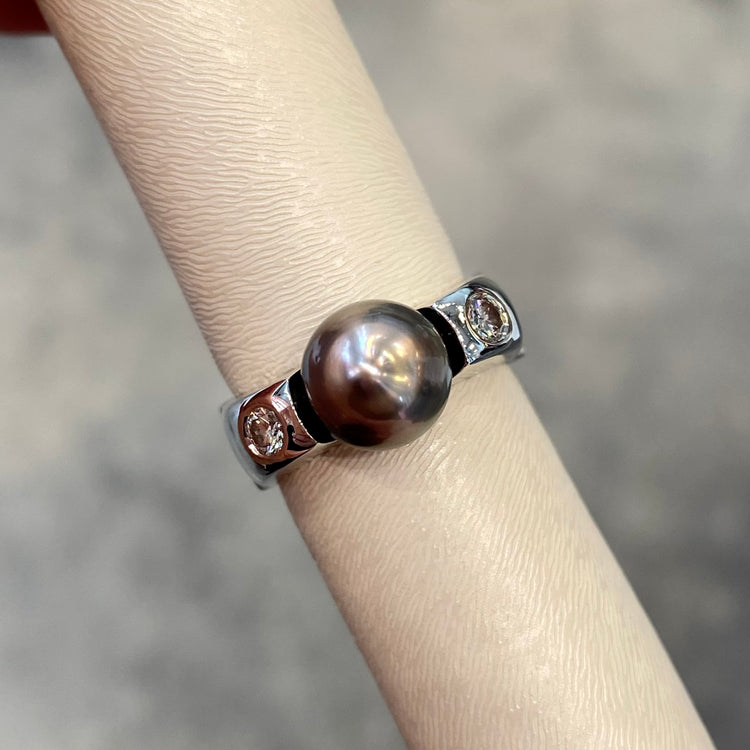 Tahitian Pearl & Diamond Ring