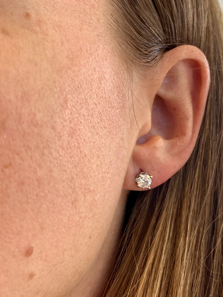 1.00TCW Diamond Studs