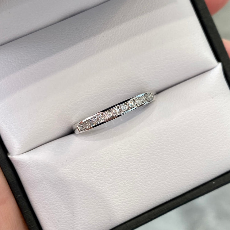 .25TCW Diamond Band