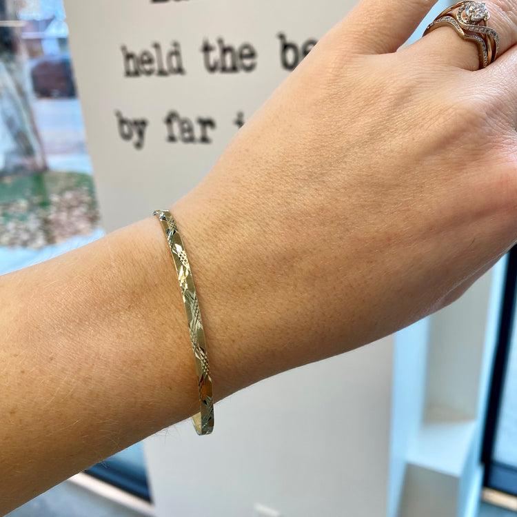 3mm Diamond Cut Bangle