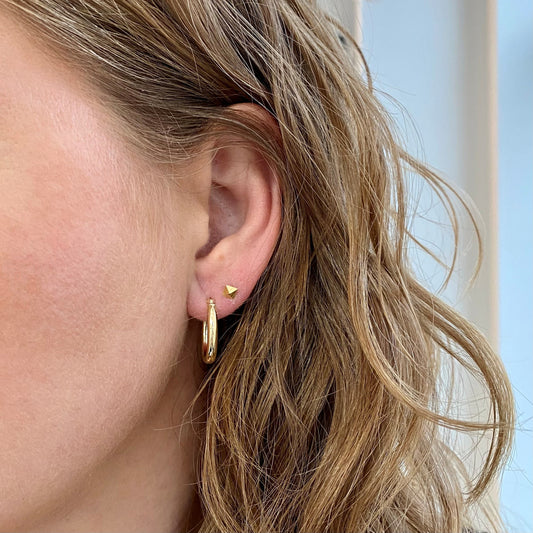 3/4 Inch Oval Hoop Earrings