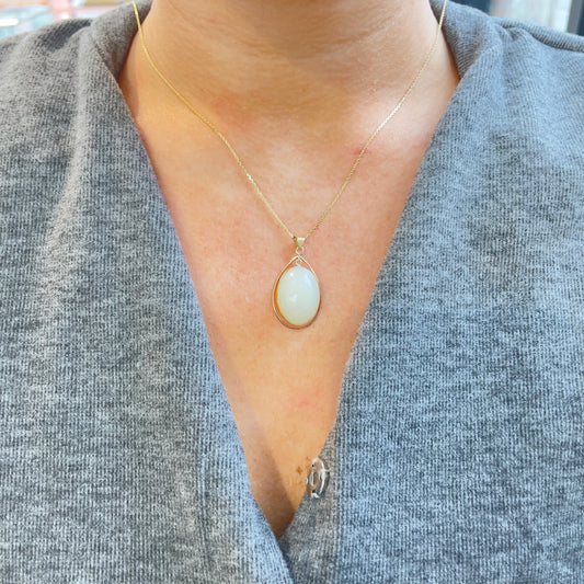 Oval Green Chalcedony Necklace