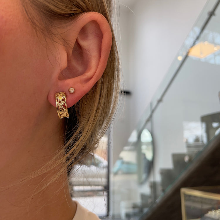 Flower Cut Out Earrings