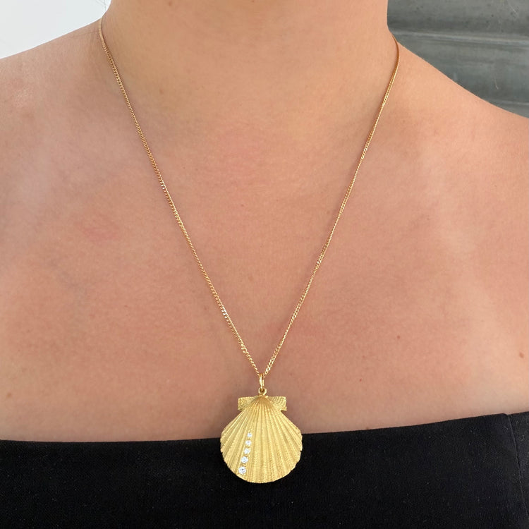 Shell Diamond Necklace