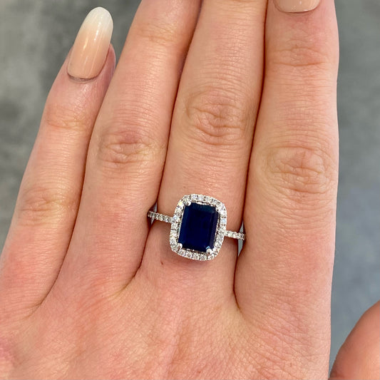 Halo Sapphire & Diamond Ring