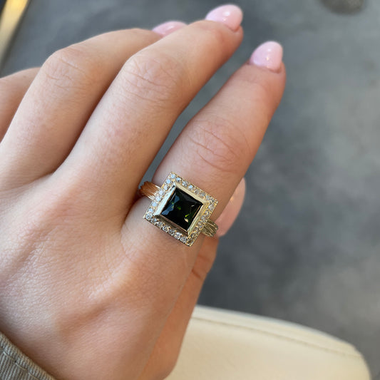 Textured Finish Green Tourmaline & Diamond Ring