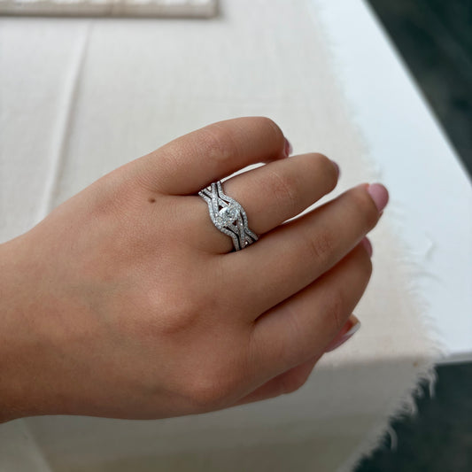 Multi Row Crossover Ring by Simon G